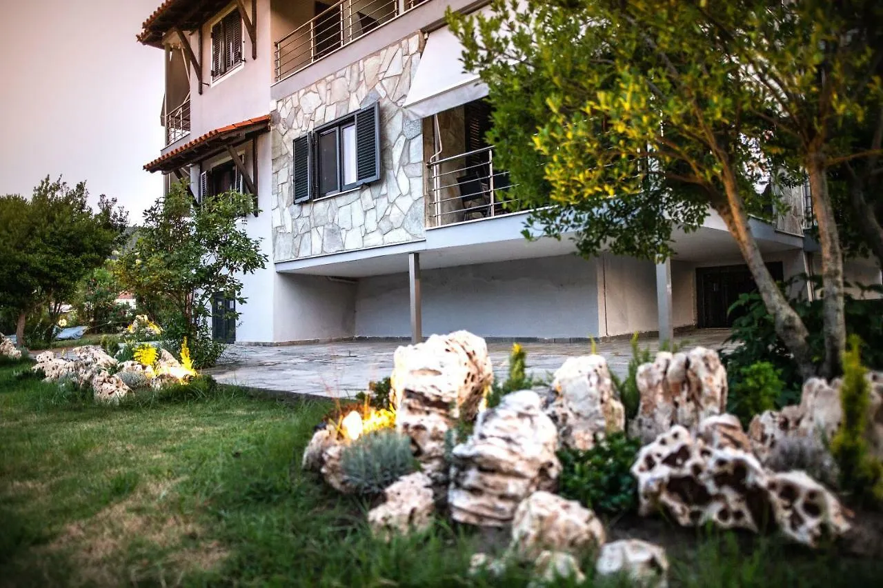 Kokkinos Aparthotel Vourvourou