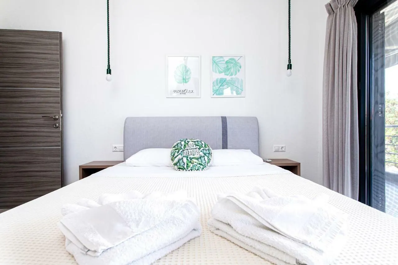 Kokkinos Aparthotel Vourvourou