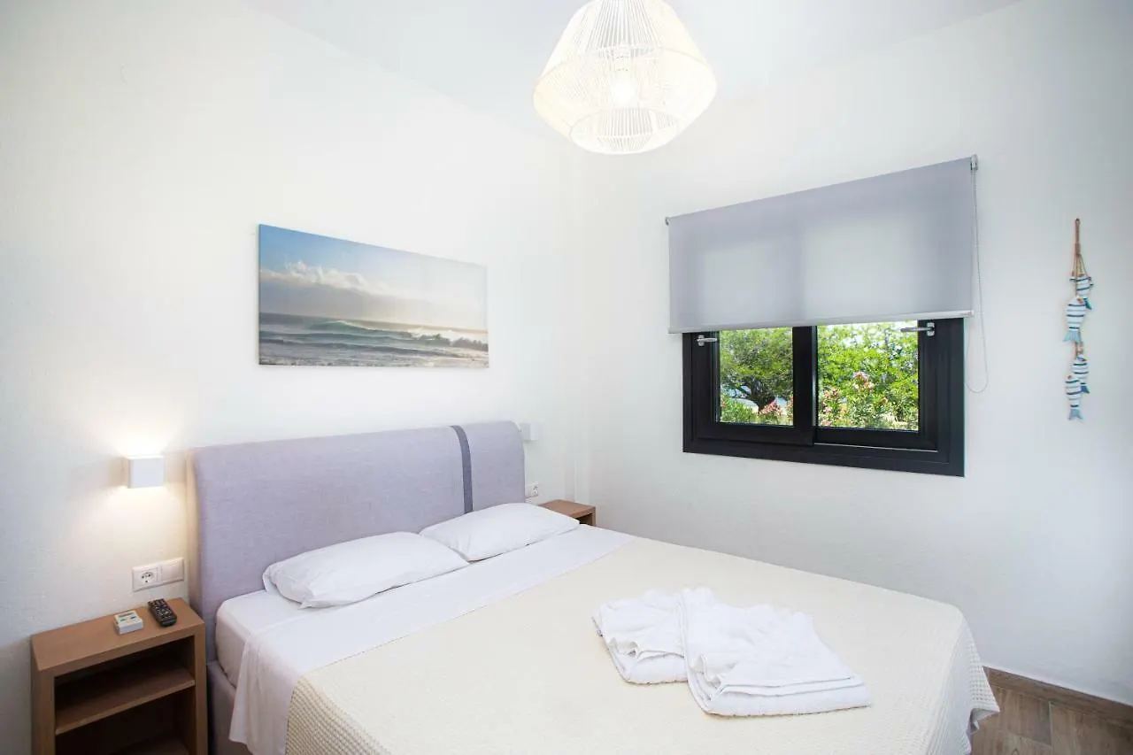 Kokkinos Aparthotel Vourvourou