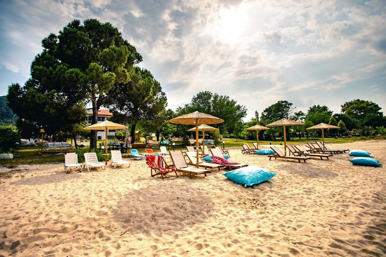 Kokkinos Aparthotel Vourvourou